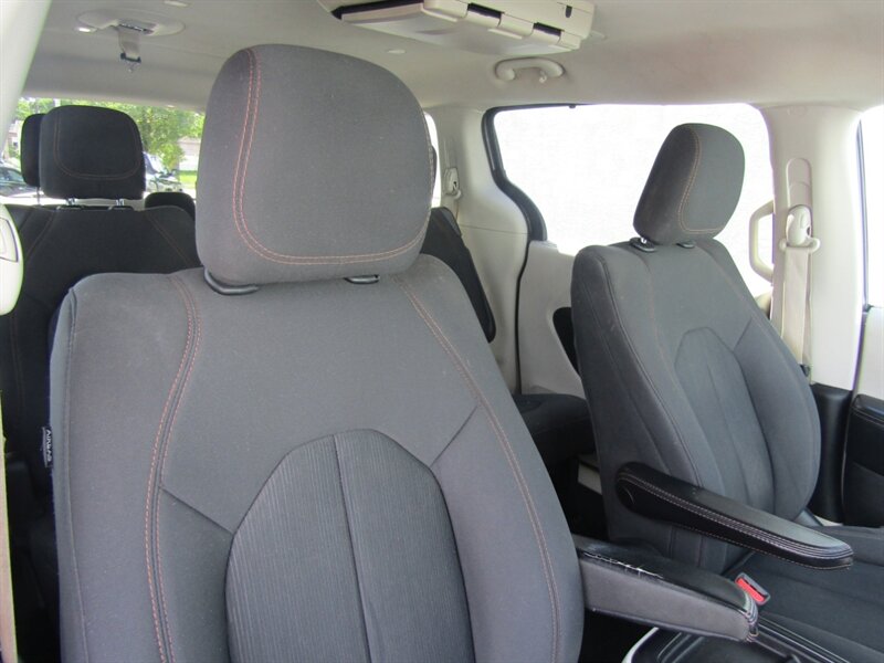 2019 Chrysler Pacifica TOURING,NAV,DVD,PWR PKG,CONV PKG,SILVER CERTIFIED - Photo 23 - Haddon Twp, NJ 08107