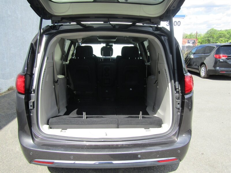 2019 Chrysler Pacifica TOURING,NAV,DVD,PWR PKG,CONV PKG,SILVER CERTIFIED - Photo 12 - Haddon Twp, NJ 08107