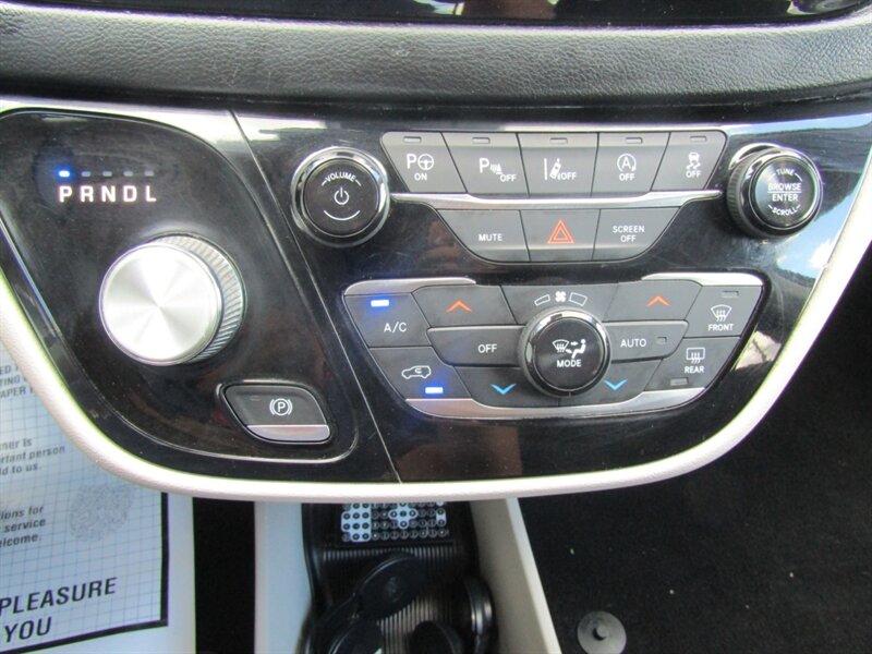2019 Chrysler Pacifica TOURING,NAV,DVD,PWR PKG,CONV PKG,SILVER CERTIFIED - Photo 32 - Haddon Twp, NJ 08107