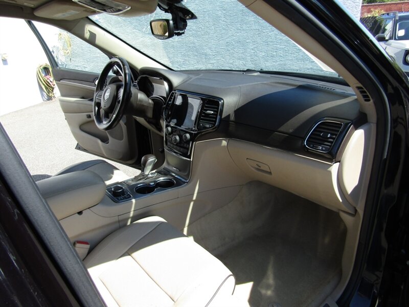 2020 Jeep Grand Cherokee Overland photo 41