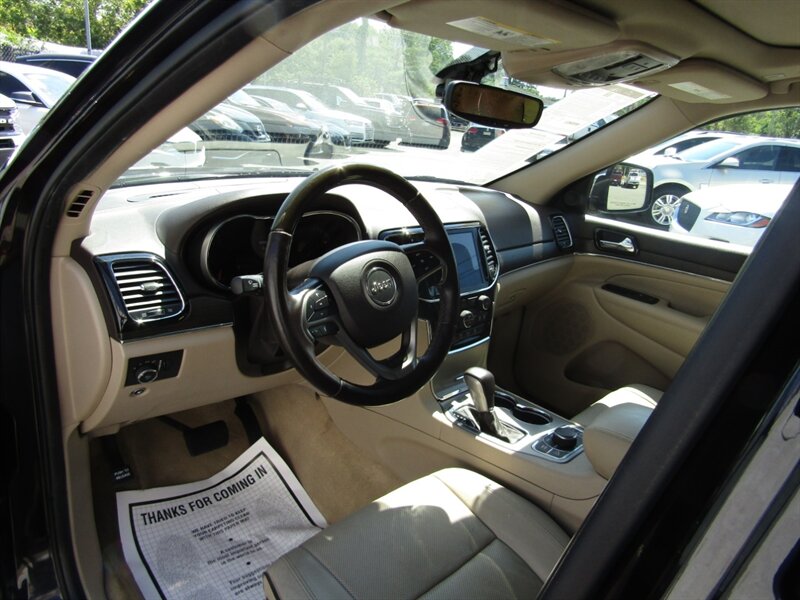 2020 Jeep Grand Cherokee Overland photo 32