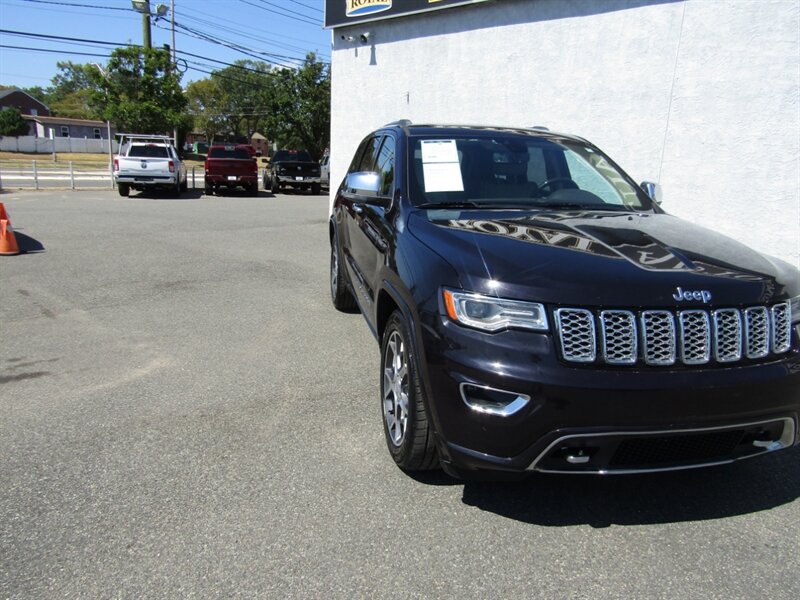 2020 Jeep Grand Cherokee Overland photo 11