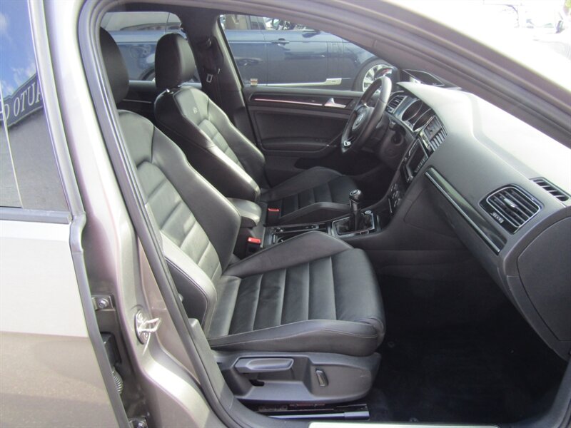 2017 Volkswagen Golf R AWD,NAV,CONV PKG,RVC,PWR PKG,SILVER CERTIFIED - Photo 18 - Haddon Twp, NJ 08107