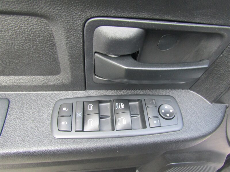 2017 RAM 1500 Express - Photo 11 - Haddon Twp, NJ 08107
