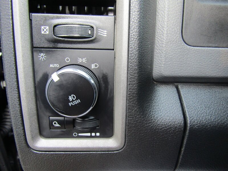 2017 RAM 1500 Express - Photo 19 - Haddon Twp, NJ 08107