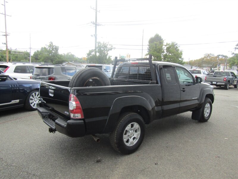 2013 Toyota Tacoma 4X4,SR5,CONV PKG,RVC,SILVER CERTIFIED - Photo 8 - Haddon Twp, NJ 08107