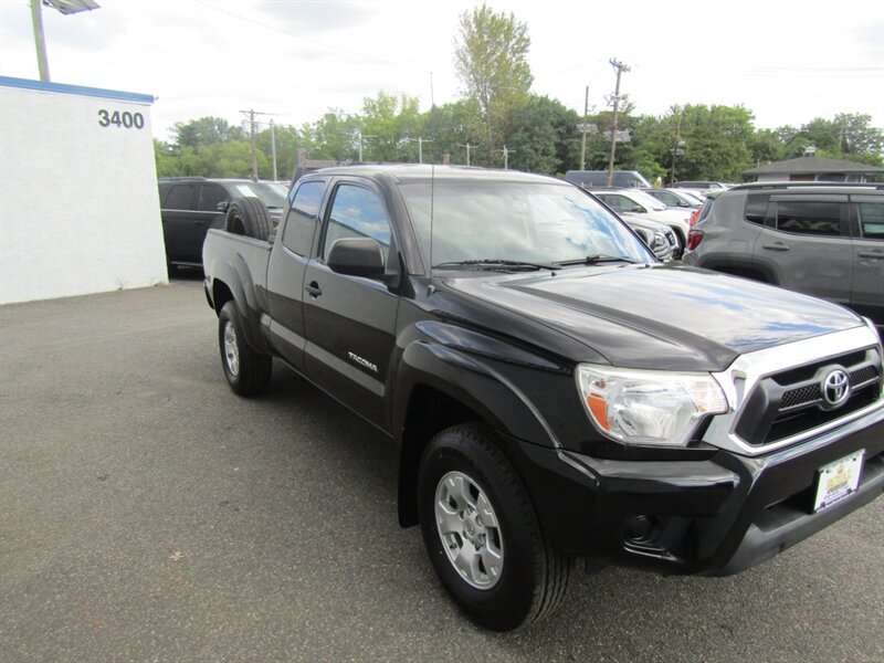 2013 Toyota Tacoma 4X4,SR5,CONV PKG,RVC,SILVER CERTIFIED   - Photo 1 - Haddon Twp, NJ 08107