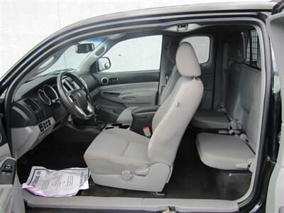 2013 Toyota Tacoma 4X4,SR5,CONV PKG,RVC,SILVER CERTIFIED - Photo 13 - Haddon Twp, NJ 08107