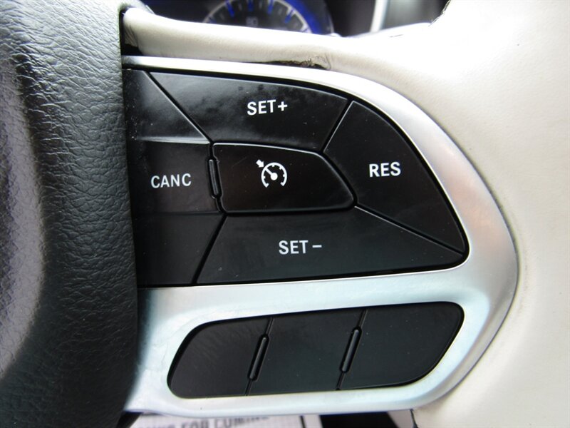 2018 Chrysler Pacifica LUX PKG,PANOROOF,TECH PKG,RVC,SILVER CERTIFIED - Photo 42 - Haddon Twp, NJ 08107