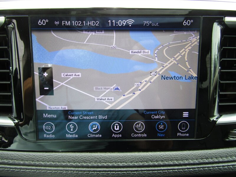 2018 Chrysler Pacifica LUX PKG,PANOROOF,TECH PKG,RVC,SILVER CERTIFIED - Photo 44 - Haddon Twp, NJ 08107