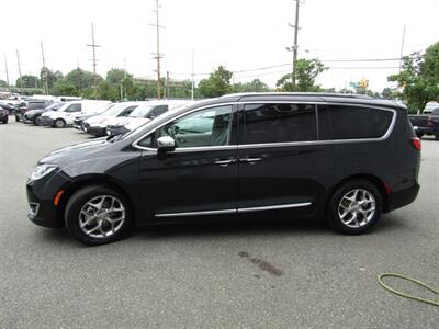 2018 Chrysler Pacifica LUX PKG,PANOROOF,TECH PKG,RVC,SILVER CERTIFIED   - Photo 4 - Haddon Twp, NJ 08107