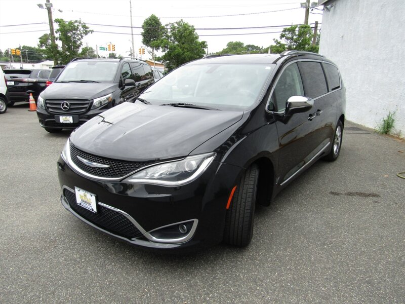 2018 Chrysler Pacifica LUX PKG,PANOROOF,TECH PKG,RVC,SILVER CERTIFIED - Photo 3 - Haddon Twp, NJ 08107