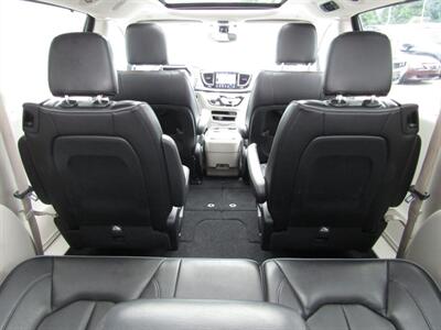 2018 Chrysler Pacifica LUX PKG,PANOROOF,TECH PKG,RVC,SILVER CERTIFIED   - Photo 35 - Haddon Twp, NJ 08107