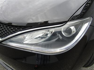 2018 Chrysler Pacifica LUX PKG,PANOROOF,TECH PKG,RVC,SILVER CERTIFIED   - Photo 10 - Haddon Twp, NJ 08107