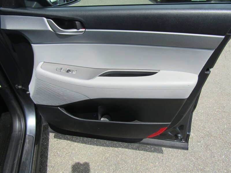 2020 Hyundai PALISADE SE,AWD,7 PASS.CONV PKG ,SILVER CERTIFIED - Photo 22 - Haddon Twp, NJ 08107