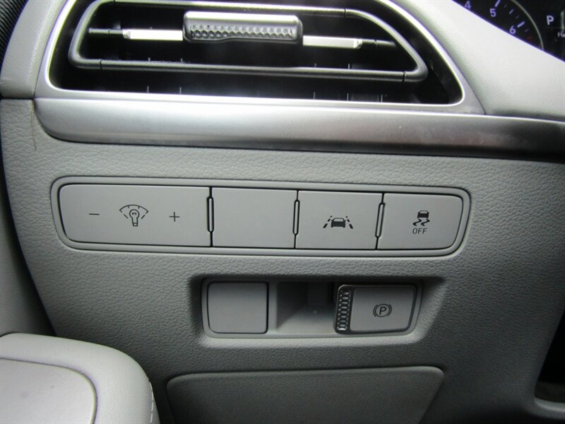 2020 Hyundai PALISADE SE,AWD,7 PASS.CONV PKG ,SILVER CERTIFIED - Photo 24 - Haddon Twp, NJ 08107