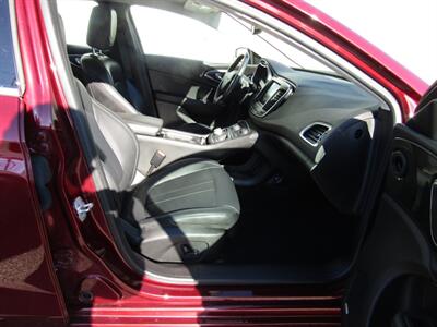 2016 Chrysler 200 AWD,NAV,PANOROOF,TECH PKG,RVC,SILVER CERTIFIED   - Photo 23 - Haddon Twp, NJ 08107
