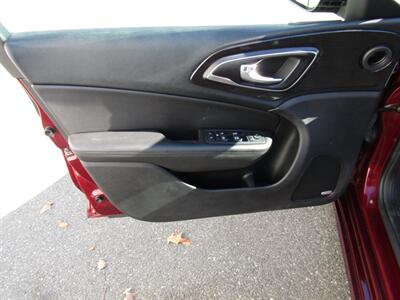 2016 Chrysler 200 AWD,NAV,PANOROOF,TECH PKG,RVC,SILVER CERTIFIED   - Photo 12 - Haddon Twp, NJ 08107