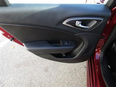 2016 Chrysler 200 AWD,NAV,PANOROOF,TECH PKG,RVC,SILVER CERTIFIED   - Photo 17 - Haddon Twp, NJ 08107