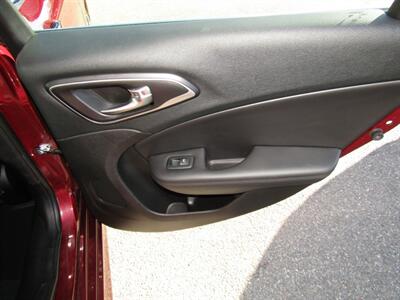 2016 Chrysler 200 AWD,NAV,PANOROOF,TECH PKG,RVC,SILVER CERTIFIED   - Photo 21 - Haddon Twp, NJ 08107