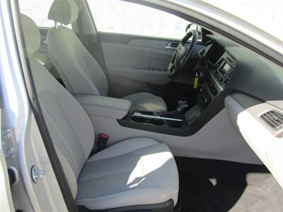2015 Hyundai SONATA CONV PKG,PWR PKG,SILVER CERTIFIED   - Photo 18 - Haddon Twp, NJ 08107