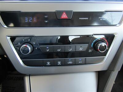 2015 Hyundai SONATA CONV PKG,PWR PKG,SILVER CERTIFIED   - Photo 27 - Haddon Twp, NJ 08107