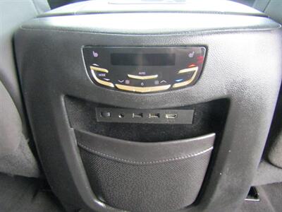 2017 Cadillac Escalade Platinum   - Photo 38 - Haddon Twp, NJ 08107