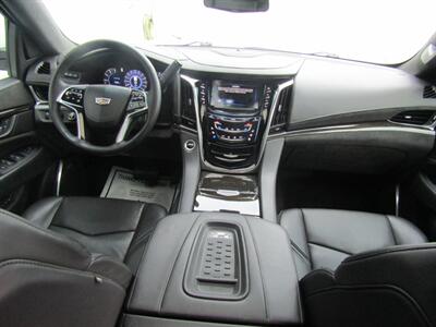 2017 Cadillac Escalade Platinum   - Photo 24 - Haddon Twp, NJ 08107