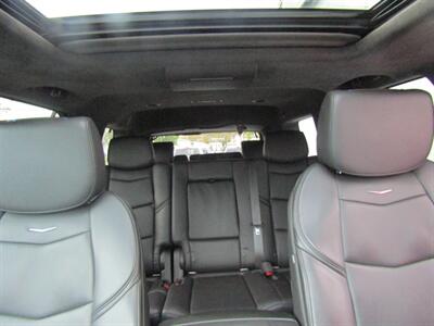 2017 Cadillac Escalade Platinum   - Photo 17 - Haddon Twp, NJ 08107