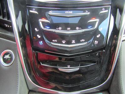 2017 Cadillac Escalade Platinum   - Photo 31 - Haddon Twp, NJ 08107
