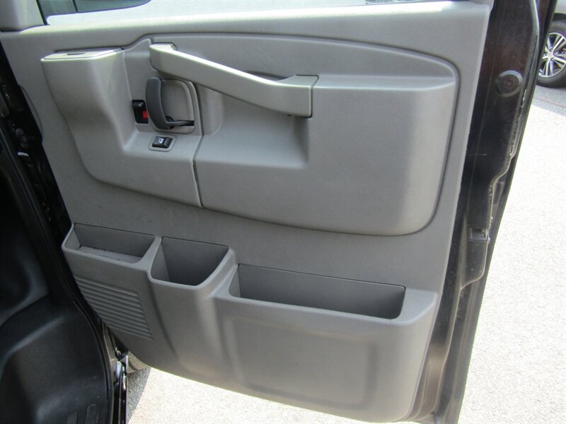 2019 Chevrolet Express 2500,PWR PKG,CONV PKG,SILVER CERTIFIED - Photo 18 - Haddon Twp, NJ 08107