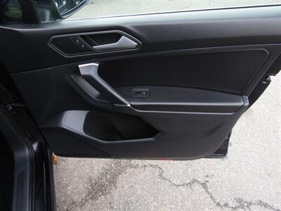 2020 Volkswagen Tiguan AWD,NAV,PANOROOF,TECH PKG,RVC,SILVER CERTIFIED   - Photo 29 - Haddon Twp, NJ 08107