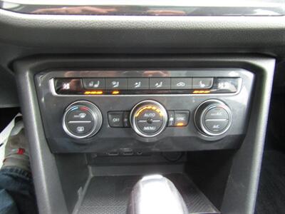 2020 Volkswagen Tiguan AWD,NAV,PANOROOF,TECH PKG,RVC,SILVER CERTIFIED   - Photo 36 - Haddon Twp, NJ 08107