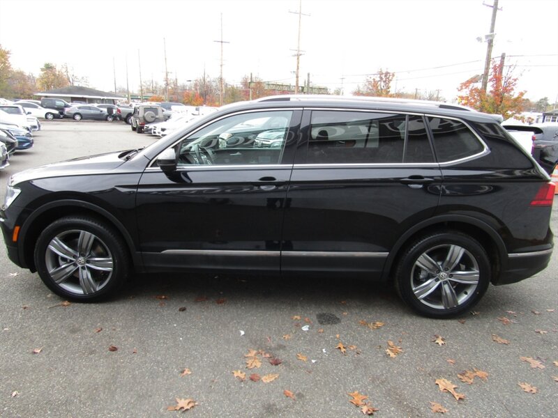 2020 Volkswagen Tiguan SEL photo 4