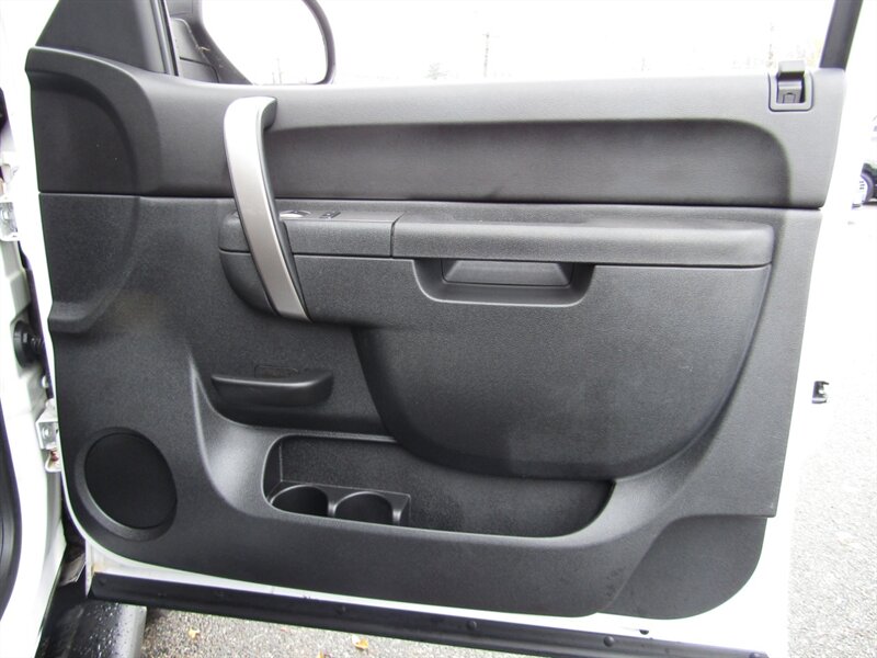 2013 GMC Sierra 2500 SLE - Photo 21 - Haddon Twp, NJ 08107