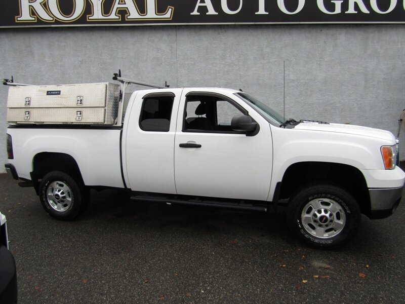 2013 GMC Sierra 2500 SLE - Photo 8 - Haddon Twp, NJ 08107