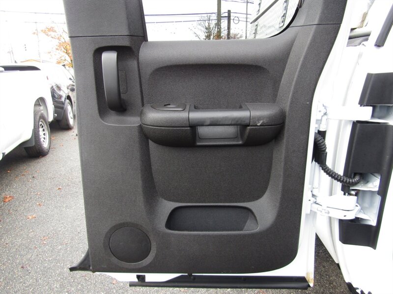 2013 GMC Sierra 2500 SLE - Photo 20 - Haddon Twp, NJ 08107