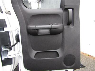 2013 GMC Sierra 2500 SLE - Photo 13 - Haddon Twp, NJ 08107