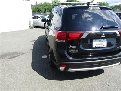 2017 Mitsubishi Outlander AWD,CONV PKG,RVC,SILVER CERTIFIED   - Photo 24 - Haddon Twp, NJ 08107
