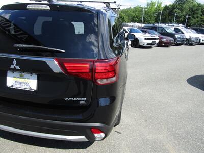2017 Mitsubishi Outlander AWD,CONV PKG,RVC,SILVER CERTIFIED   - Photo 27 - Haddon Twp, NJ 08107