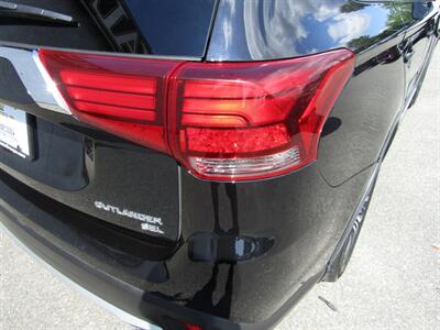 2017 Mitsubishi Outlander AWD,CONV PKG,RVC,SILVER CERTIFIED   - Photo 28 - Haddon Twp, NJ 08107