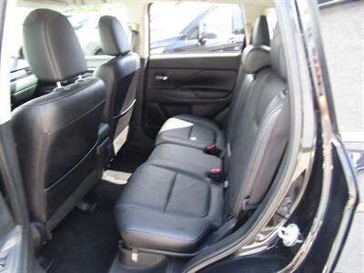 2017 Mitsubishi Outlander AWD,CONV PKG,RVC,SILVER CERTIFIED   - Photo 40 - Haddon Twp, NJ 08107