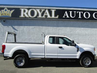 2017 Ford F-350 350, FX4,HEAVY DUTY,CONV PKG,RVC,SILVER CERTIFIED - Photo 2 - Haddon Twp, NJ 08107