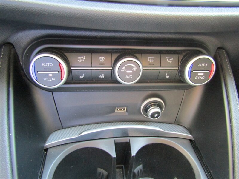 2019 Alfa Romeo Stelvio TI,AWD,NAV,PANO,CONV PKG,SILVER CERTIFIED - Photo 32 - Haddon Twp, NJ 08107