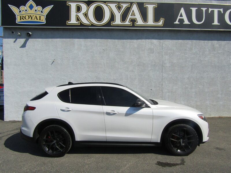 2019 Alfa Romeo Stelvio TI,AWD,NAV,PANO,CONV PKG,SILVER CERTIFIED - Photo 2 - Haddon Twp, NJ 08107