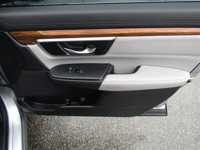 2022 Honda CR-V EX-L,AWD,TECH PKG,COMFORT PKG,RVC,SILVER CERTIFIED   - Photo 22 - Haddon Twp, NJ 08107
