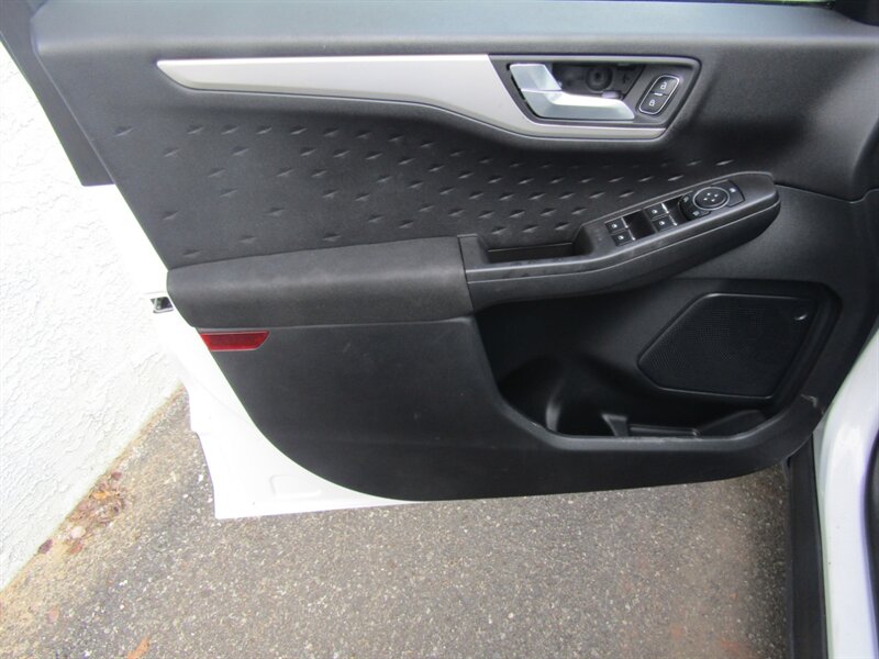 2020 Ford Escape SE - Photo 9 - Haddon Twp, NJ 08107