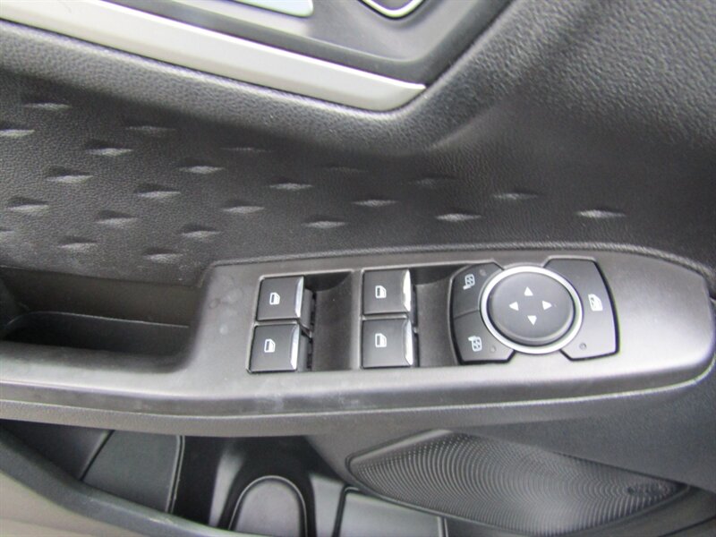 2020 Ford Escape SE - Photo 10 - Haddon Twp, NJ 08107