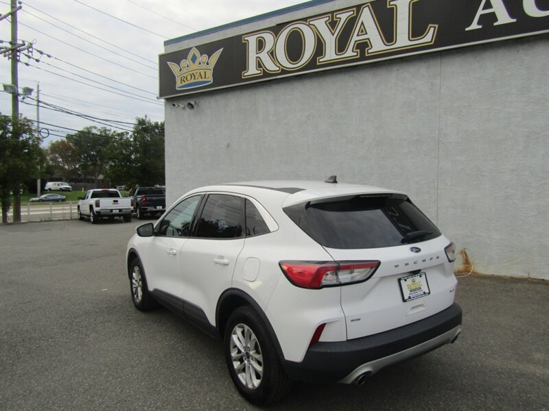 2020 Ford Escape SE - Photo 6 - Haddon Twp, NJ 08107