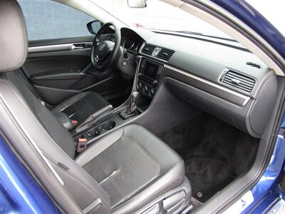 2017 Volkswagen Passat 1.8T R-Line   - Photo 21 - Haddon Twp, NJ 08107